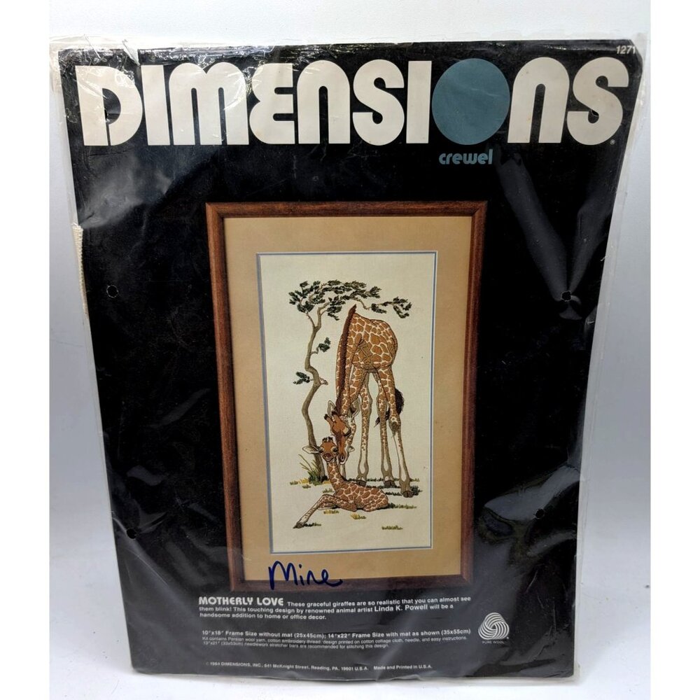 Dimensions #1271 Motherly Love Giraffes Crewel Embroidery Kit Linda Powell 1984